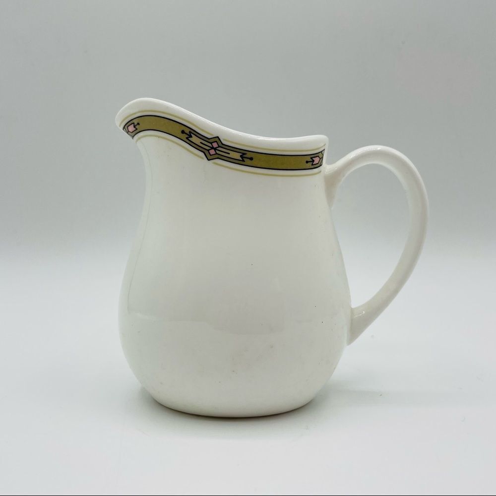 Vintage Wedgwood Metallised Bone China Creamer
